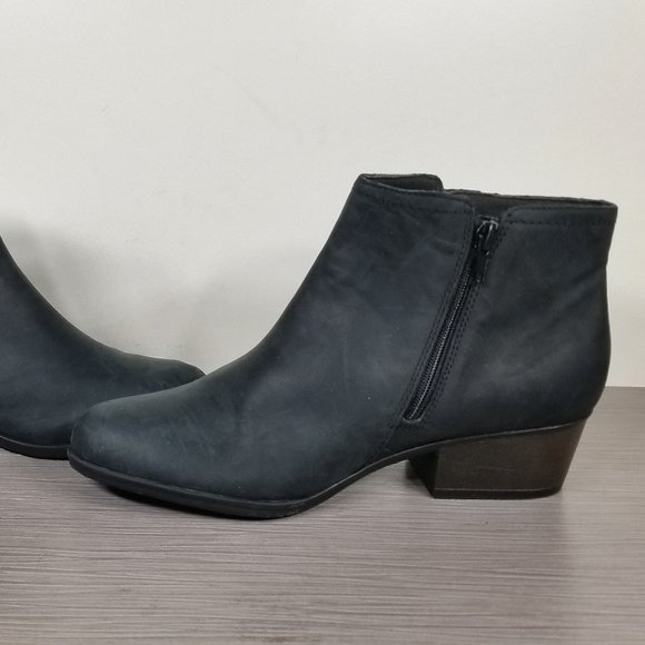 Clarks Collection Adreena Lilac Booties, Black Leather, Womens Size 6.5 & 8 - Picture 6 of 10